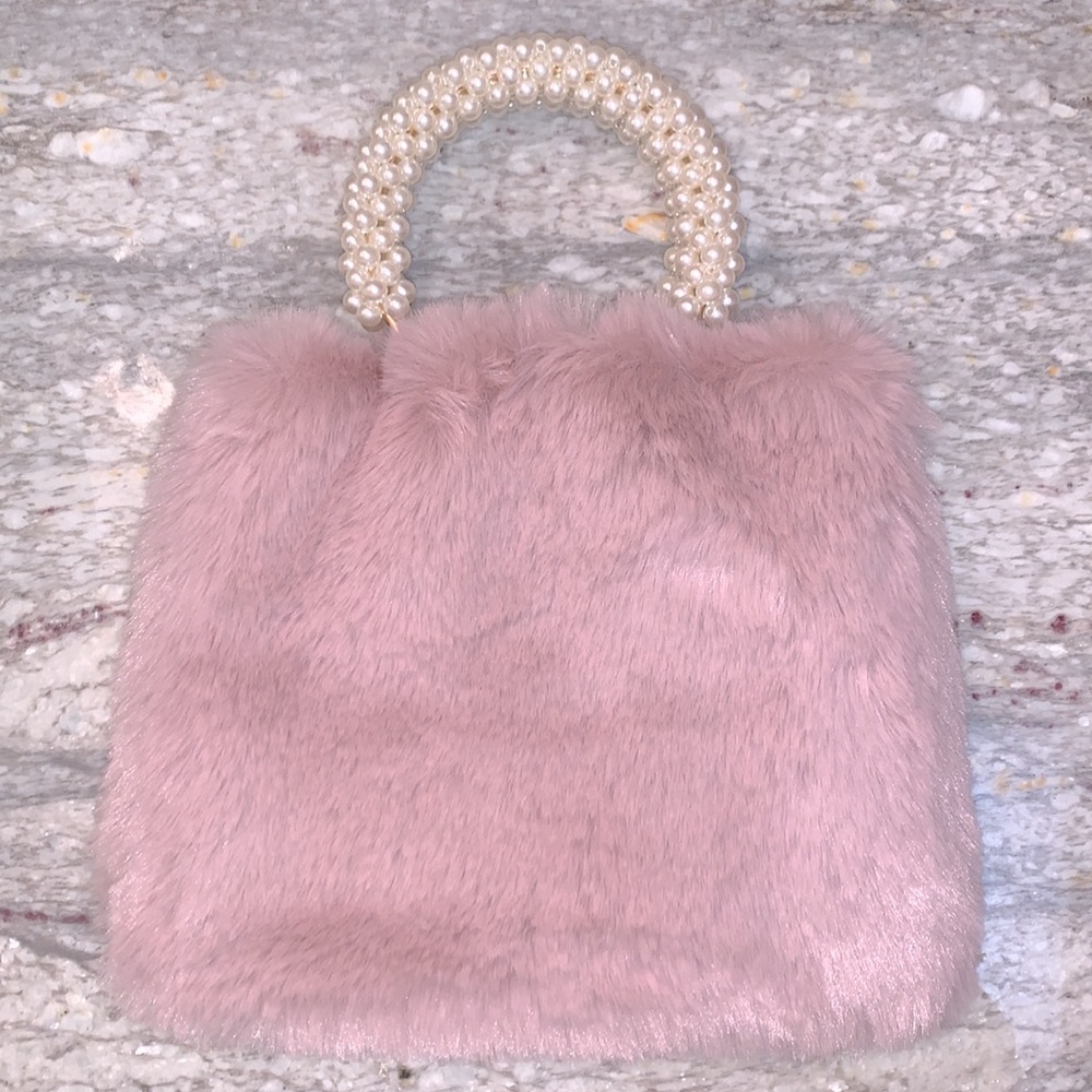 Dusty Pink Pearl handles Fur purse 👛 fuzzy dolly